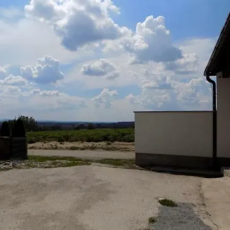 Tatil Evi Domek U Novohradskych Hor Ostrolovsky Ujezd