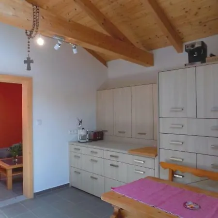 Tatil Evi Domek U Novohradskych Hor Ostrolovsky Ujezd